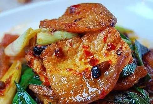 麻辣川菜之味 回鍋肉、水煮肉、小炒肉、魚香肉的誘惑