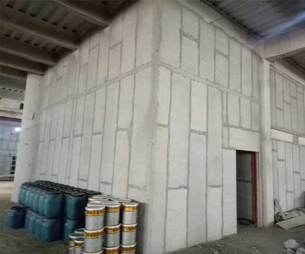 華晟建材 專業(yè)承接德州聚苯顆粒隔墻板施工，打造高效綠色建筑空間